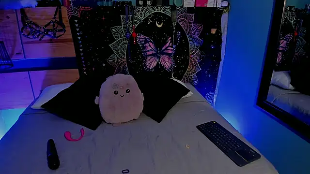Snapshot of ChloeAllennn chatting on 06-19-26, 11:31 ChloeAllennn online show from 06-19-26, 11:31