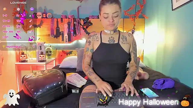 ChloeAllennn online show from 10-30-25, 11:52