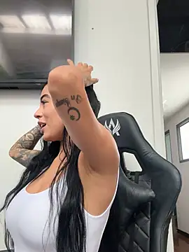 Antonella Smiith  online show from 04-07-26, 01:57