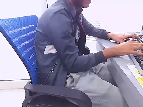 rahulkajuuu0909 online show from 12-14-25, 08:53