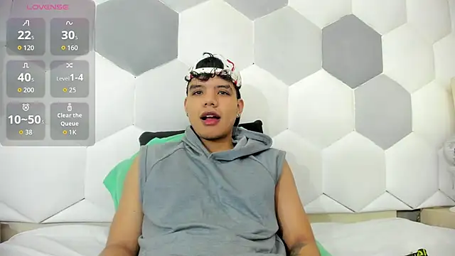 Axel Forte online show from 11-10-25, 01:49