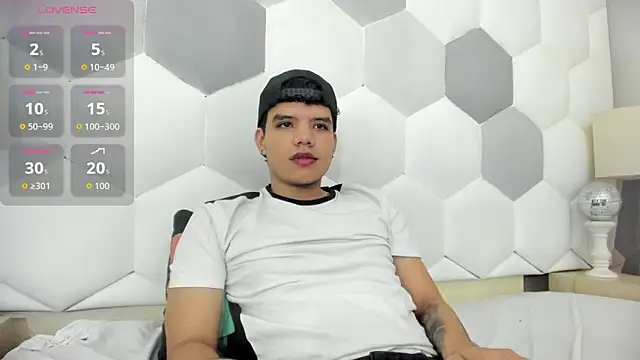 Axel Forte online show from 10-30-25, 01:09