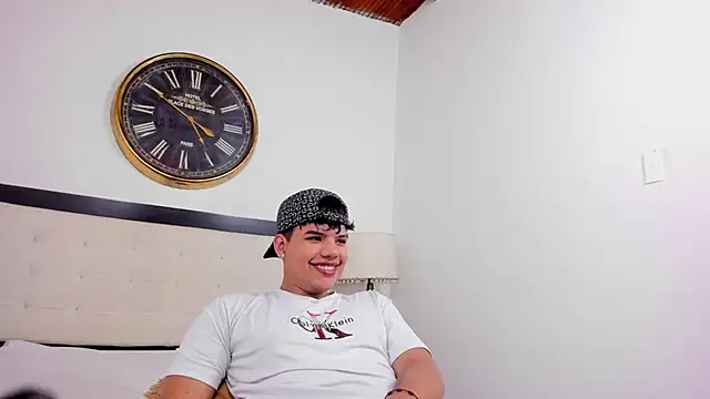 Snapshot of Axel_Forte chatting on 06-24-26, 03:21 Axel Forte online show from 06-24-26, 03:21