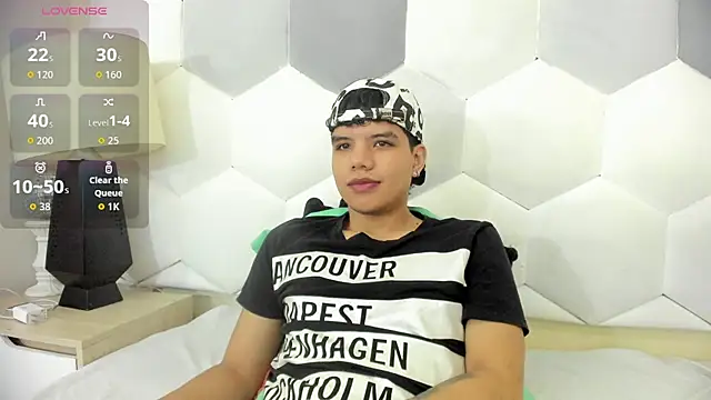 Axel Forte online show from 10-28-25, 12:48