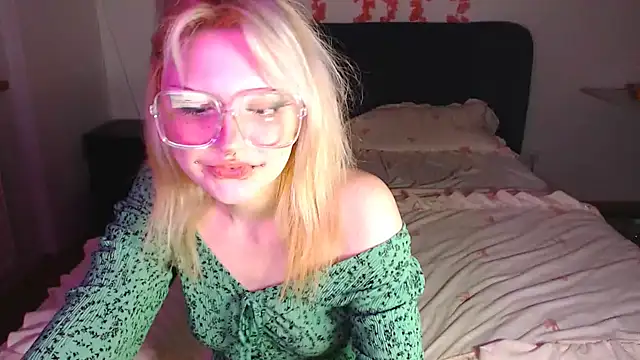 Snapshot of KimiSakura chatting on 03-21-26, 09:08 KimiSakura online show from 03-21-26, 09:08