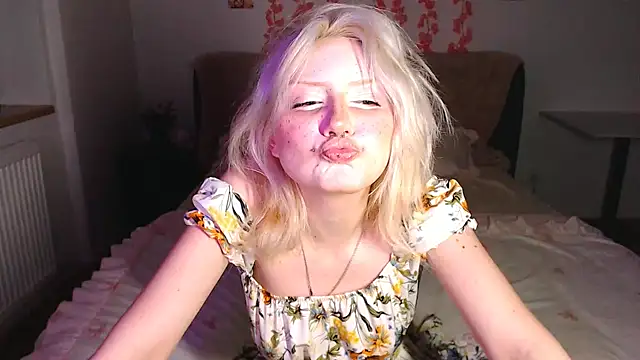 KimiSakura online show from 06-17-26, 10:08