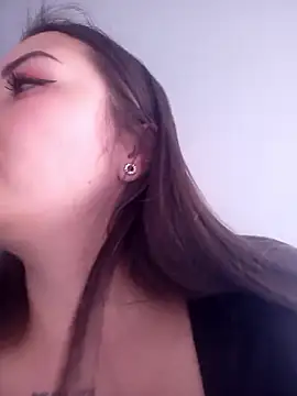 Luna kitty online show from 01-08-26, 05:30