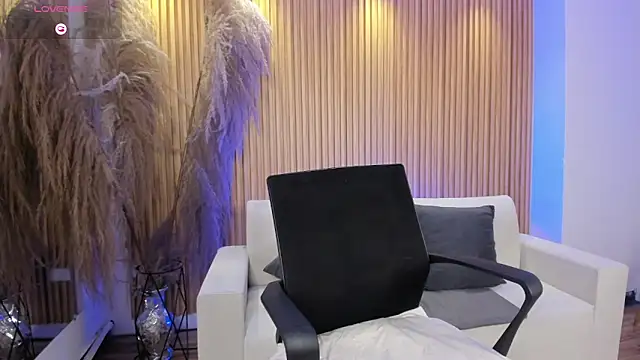 Ivaannaa  online show from 03-14-25, 01:13