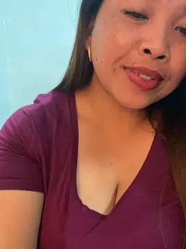 Snapshot of Sweet_fatty18 chatting on 11-22-25, 12:26 Sweet fatty18 online show from 11-22-25, 12:26