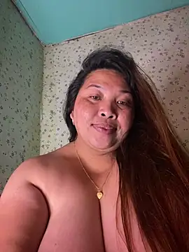 Snapshot of Sweet_fatty18 chatting on 02-06-25, 06:08 Sweet fatty18 online show from 02-06-25, 06:08