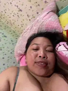 Snapshot of Sweet_fatty18 chatting on 12-27-24, 12:56 Sweet fatty18 online show from 12-27-24, 12:56
