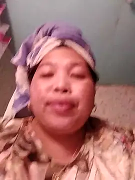 Snapshot of Sweet_fatty18 chatting on 02-18-25, 04:48 Sweet fatty18 online show from 02-18-25, 04:48