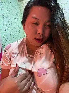 Snapshot of Sweet_fatty18 chatting on 02-25-25, 01:52 Sweet fatty18 online show from 02-25-25, 01:52