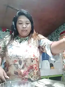 Snapshot of Sweet_fatty18 chatting on 02-19-25, 04:01 Sweet fatty18 online show from 02-19-25, 04:01