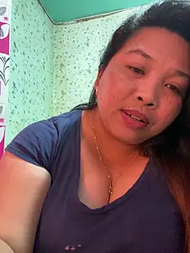 Snapshot of Sweet_fatty18 chatting on 02-27-25, 04:57 Sweet fatty18 online show from 02-27-25, 04:57