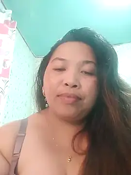 Snapshot of Sweet_fatty18 chatting on 03-01-25, 04:04 Sweet fatty18 online show from 03-01-25, 04:04