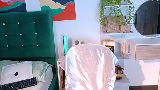 zarahCute online show from 10-05-25, 01:07