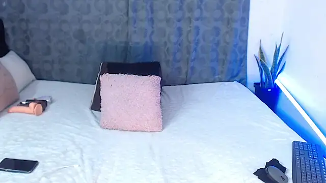 Lauryn lee online show from 03-10-26, 08:46