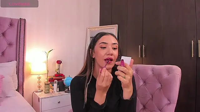 natashaleightt online show from 11-14-25, 11:30