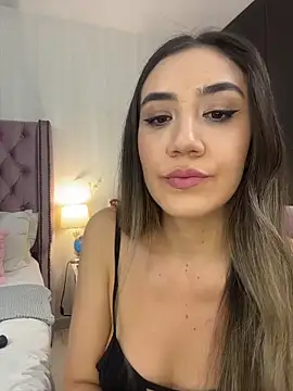 Snapshot of natashaleightt chatting on 10-21-25, 02:11 natashaleightt online show from 10-21-25, 02:11