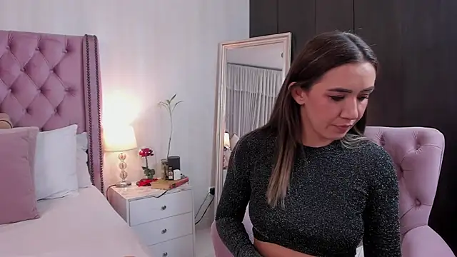 natashaleightt online show from 03-21-26, 11:52