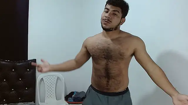 Snapshot of Javier_Hot27 chatting on 02-19-26, 10:07 Javier Hot27 online show from 02-19-26, 10:07