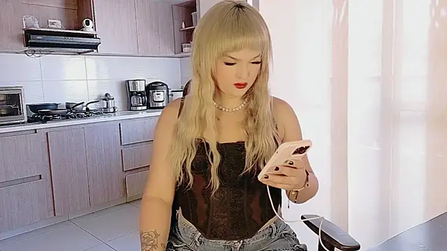 Snapshot of ScarletThompsonx chatting on 06-20-26, 09:31 ScarletThompsonx online show from 06-20-26, 09:31