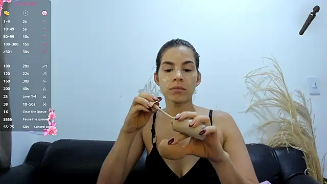 jessyegoldenn online show from 05-11-26, 01:45