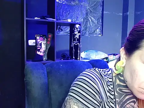 Pandora 9666 online show from 11-24-25, 04:51