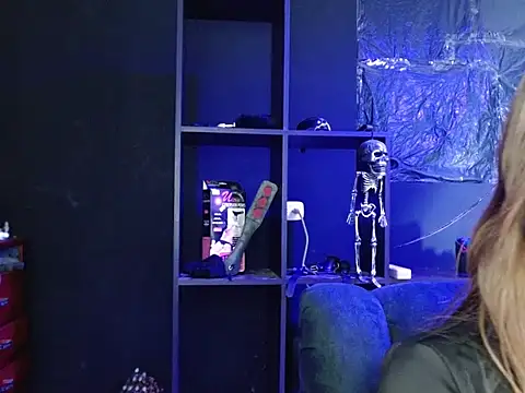 Pandora 9666 online show from 12-18-25, 06:12