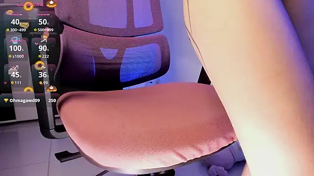 MiaWilsson  online show from 10-03-25, 12:47