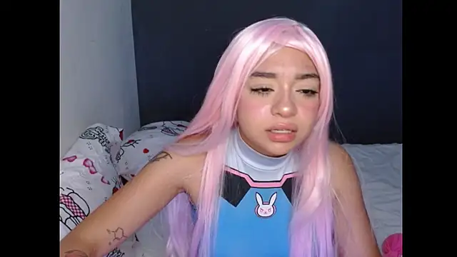 Snapshot of hellokitty__valery chatting on 12-15-25, 09:48 hellokitty valery online show from 12-15-25, 09:48