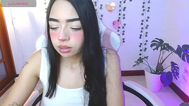Snapshot of hellokitty__valery chatting on 06-30-26, 11:49 hellokitty valery online show from 06-30-26, 11:49