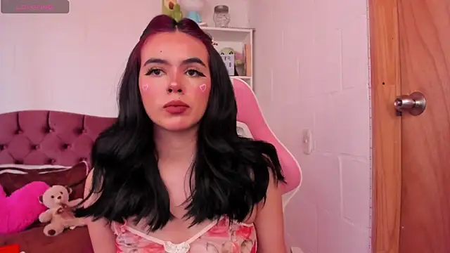 Snapshot of kit_kat_10 chatting on 03-04-25, 08:49 kit kat 10 online show from 03-04-25, 08:49