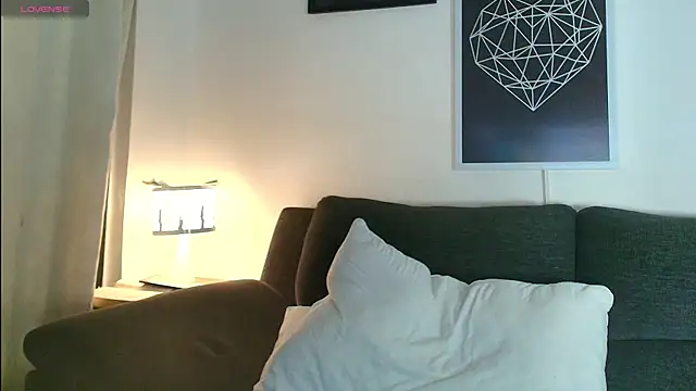 thomyafar online show from 10-19-25, 01:08