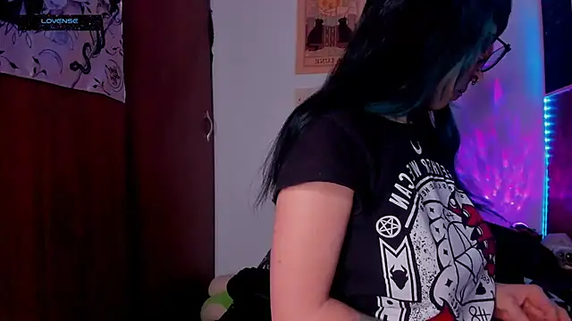 Snapshot of Hisato111 chatting on 02-19-26, 02:03 Hisato111 online show from 02-19-26, 02:03