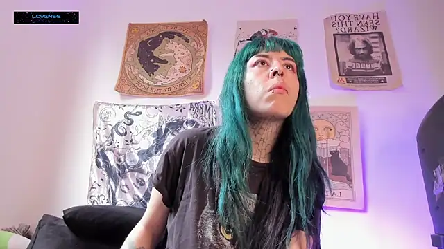 Hisato111 online show from 11-19-25, 12:49