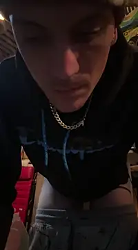 Polaroid White online show from 03-03-25, 04:54