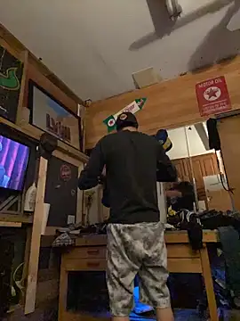 Polaroid White online show from 11-02-25, 10:20