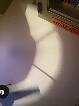 Polaroid White online show from 10-29-25, 07:51