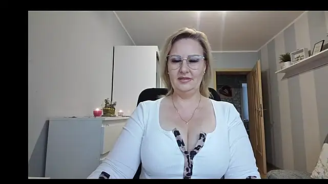 DianaLive online show from 02-17-26, 07:05