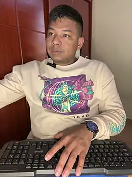 Saipuer31 online show from 04-10-26, 05:53