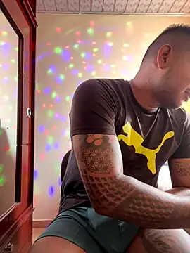 Snapshot of Saipuer31 chatting on 12-05-25, 07:01 Saipuer31 online show from 12-05-25, 07:01