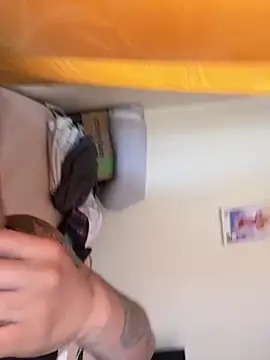 Snapshot of Saipuer31 chatting on 01-09-26, 06:26 Saipuer31 online show from 01-09-26, 06:26