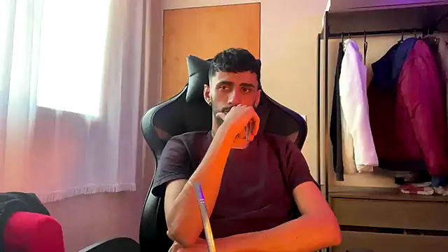 Snapshot of iendriw chatting on 09-09-25, 05:44 iendriw online show from 09-09-25, 05:44