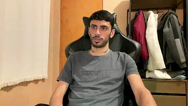 Snapshot of iendriw chatting on 10-03-25, 11:50 iendriw online show from 10-03-25, 11:50