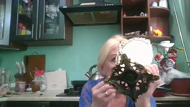 Heidi-Helga online show from 02-06-26, 05:47