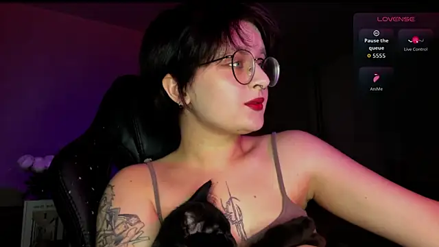 Snapshot of Sonya_mikki chatting on 10-25-25, 03:23 Sonya mikki online show from 10-25-25, 03:23