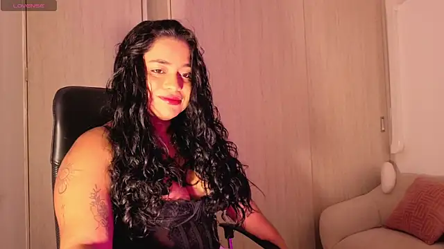 Snapshot of tatiana_10 chatting on 06-22-26, 10:07 tatiana 10 online show from 06-22-26, 10:07