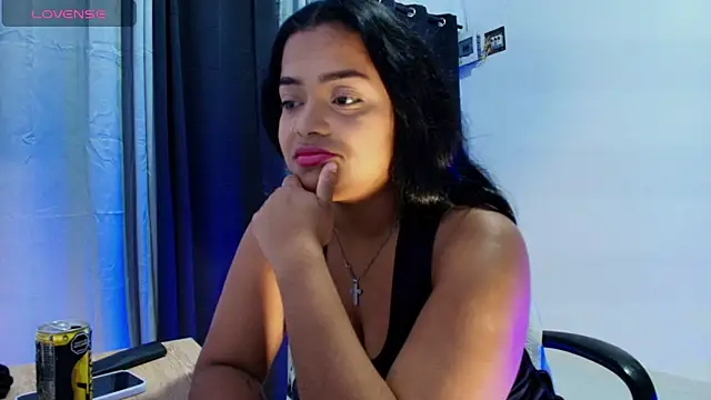 Snapshot of tatiana_10 chatting on 03-13-25, 05:00 tatiana 10 online show from 03-13-25, 05:00